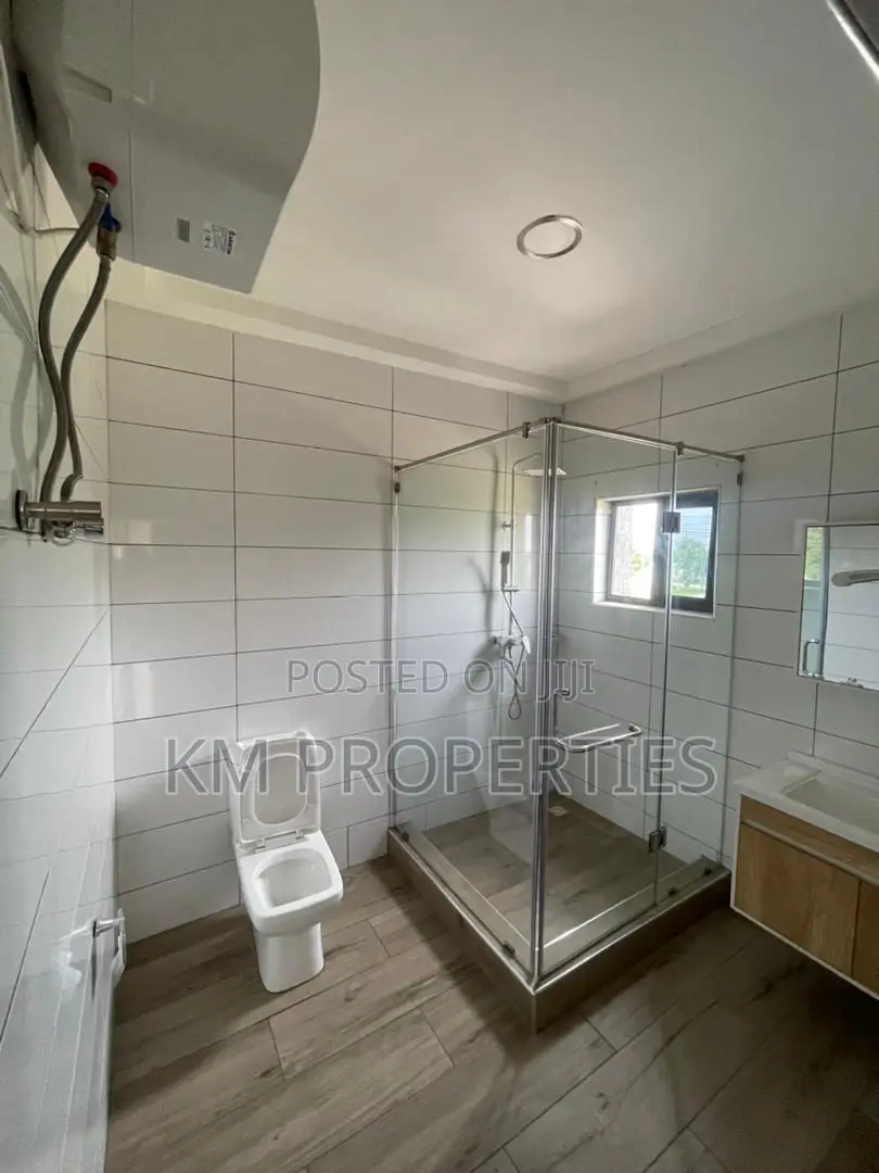 Furnished 3bdrm Duplex in West Legon for rent