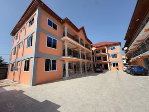 1bdrm Apartment in Estate Agency, Baatsona Total for rent