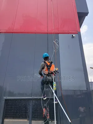 General Highrise Buildings Cleaning