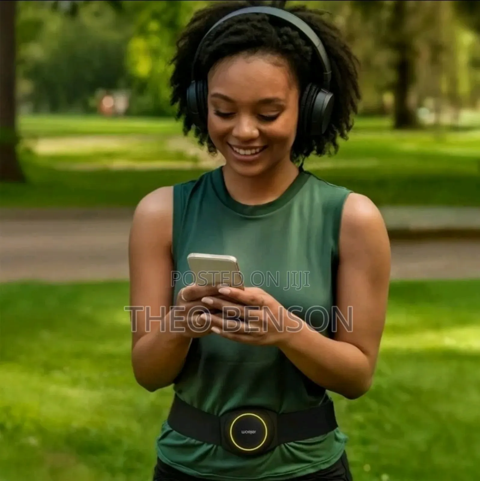 Woojer Hi-Fi Haptic Body Strap 4