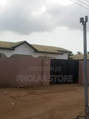 2bdrm Bungalow in Weija Ndc for rent