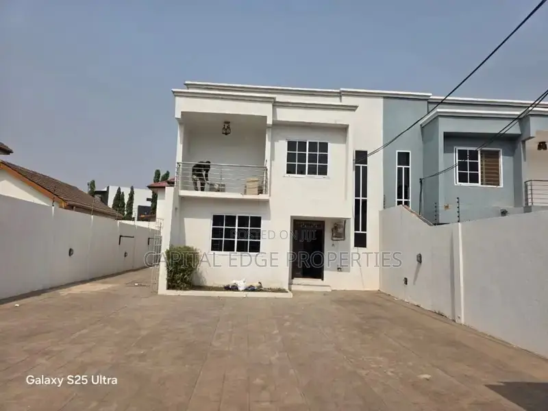 4bdrm Duplex in Adjiriganor for rent