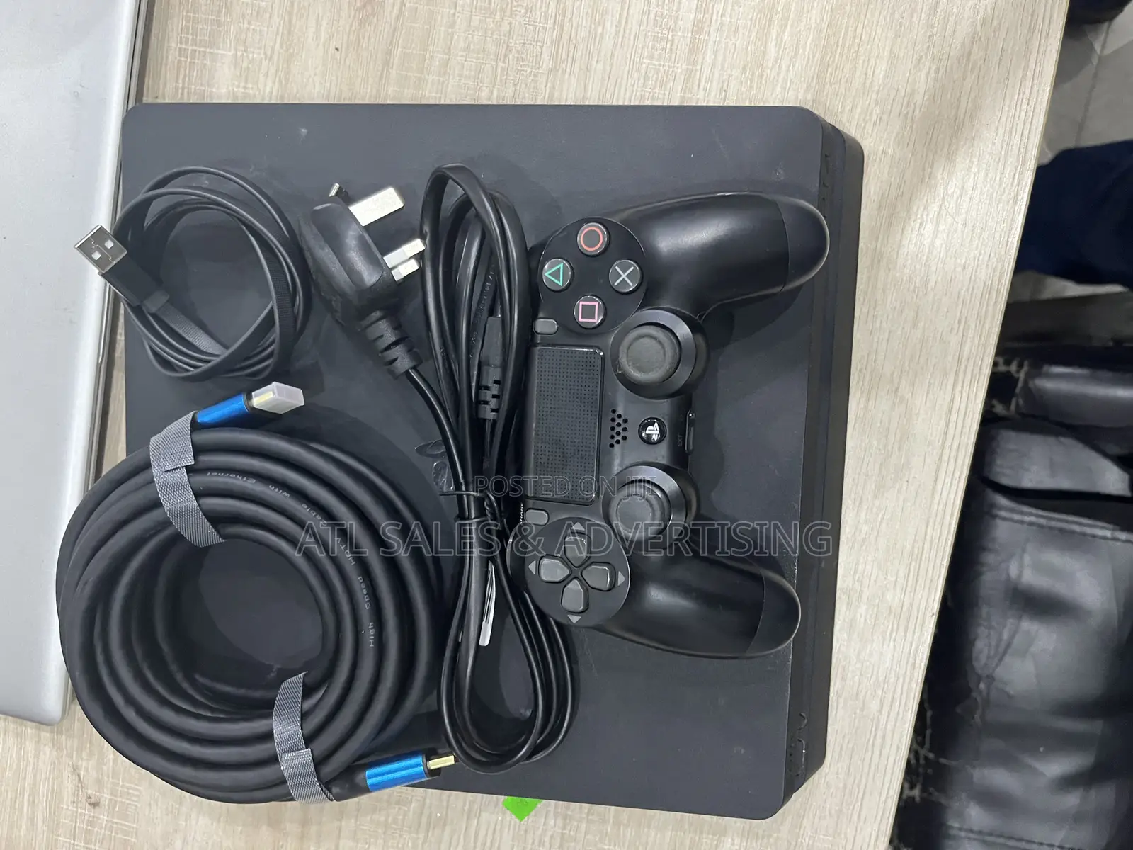 Ps4 Standard With 6 Games Installed
