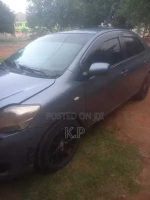 Toyota Belta 2010 Blue
