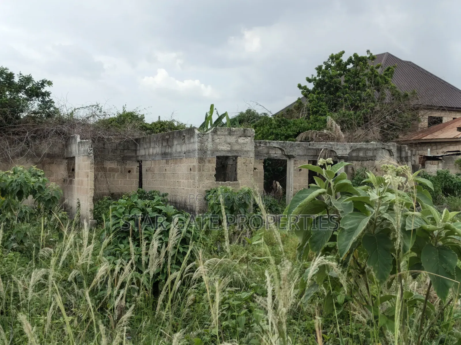 Plot for Sale at Kenyasi Adwumam 130*100 Ft