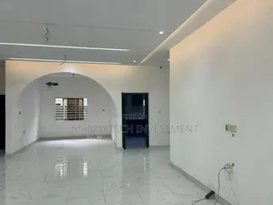 3bdrm Duplex in Little Roses Area for sale