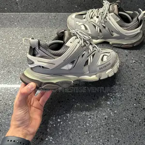 High Quality Balenciaga Track Sneaker (Grey Colorway).
