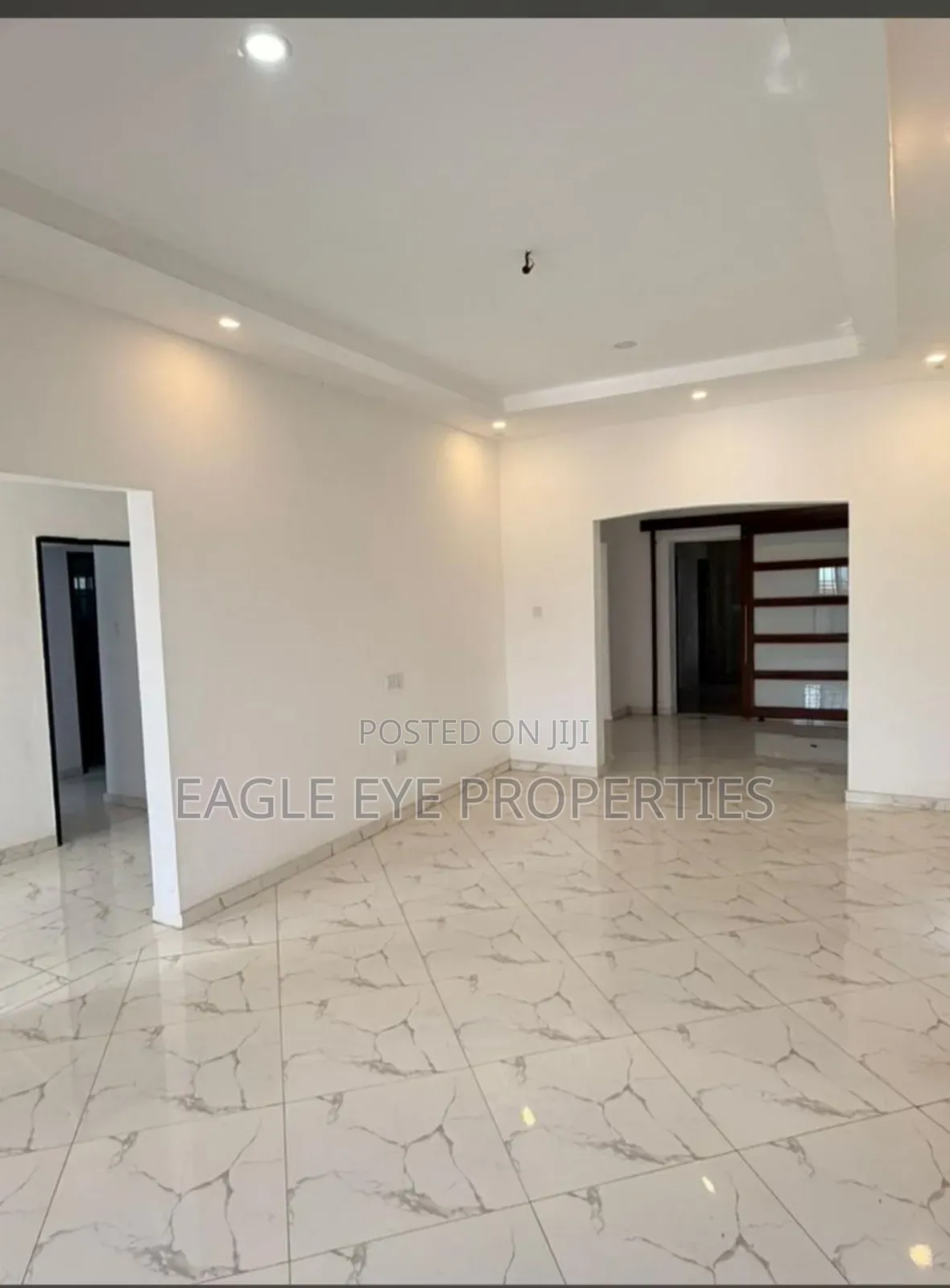 4bdrm House in Lake Side Estate for sale
