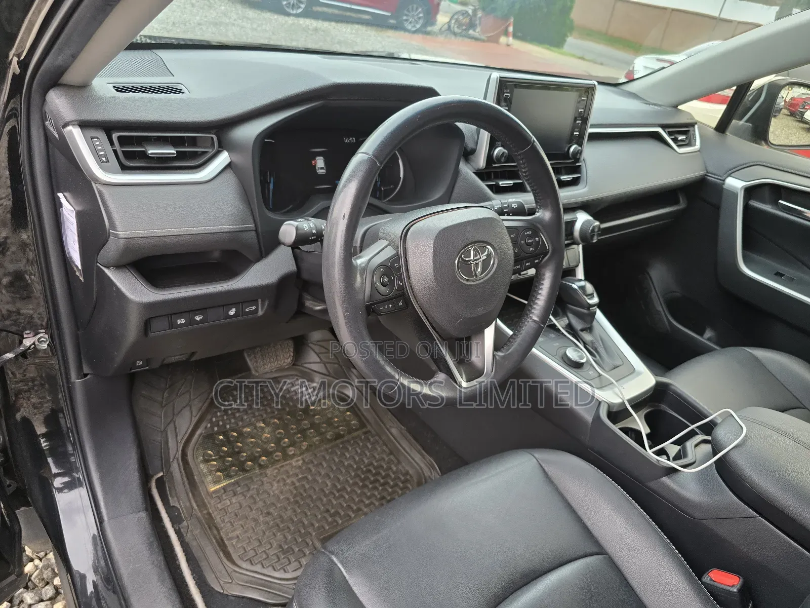 Toyota RAV4 Limited 2021 Black