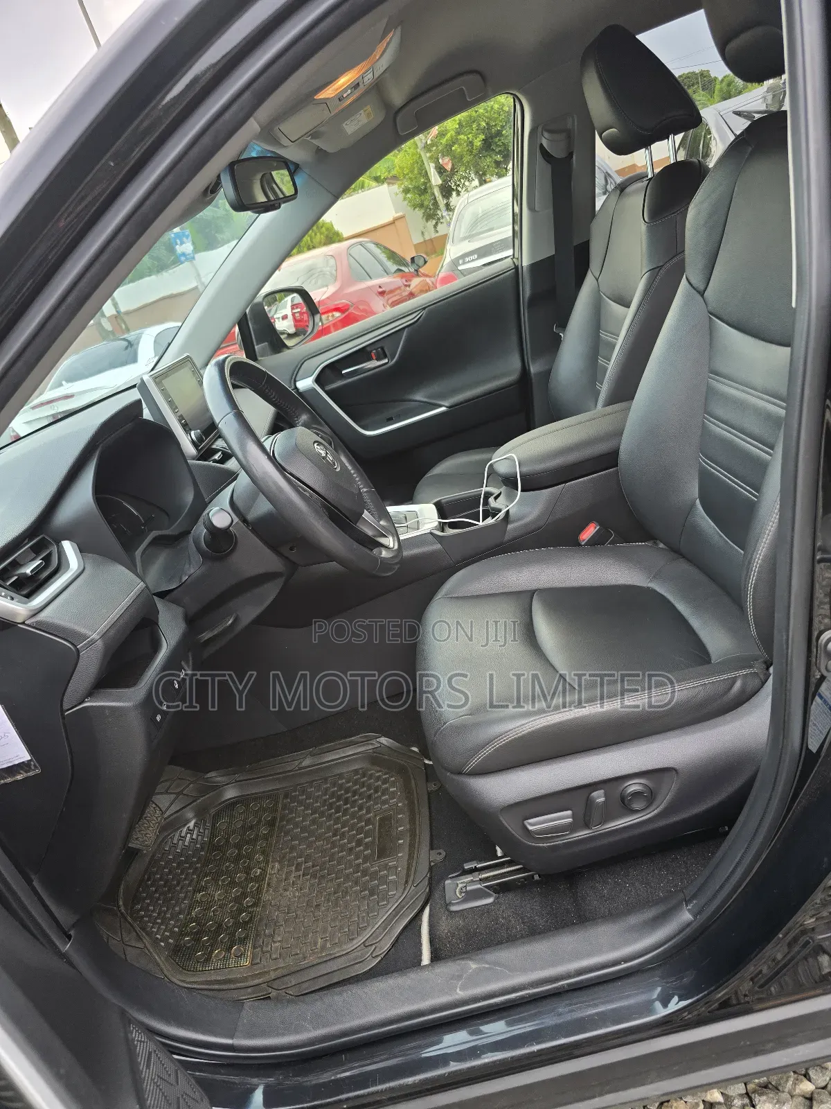 Toyota RAV4 Limited 2021 Black