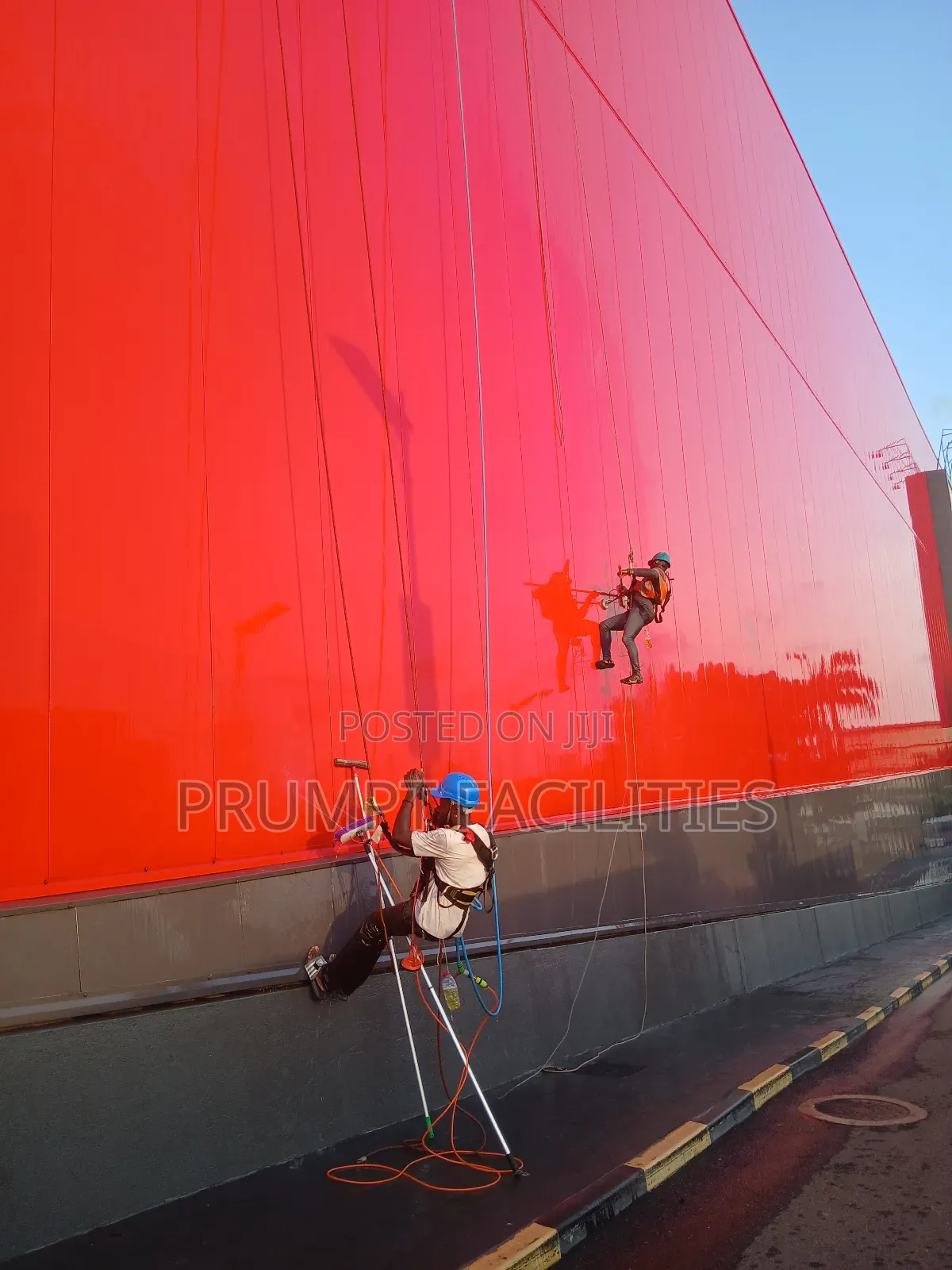 Prumpt Window Facade Cleaning