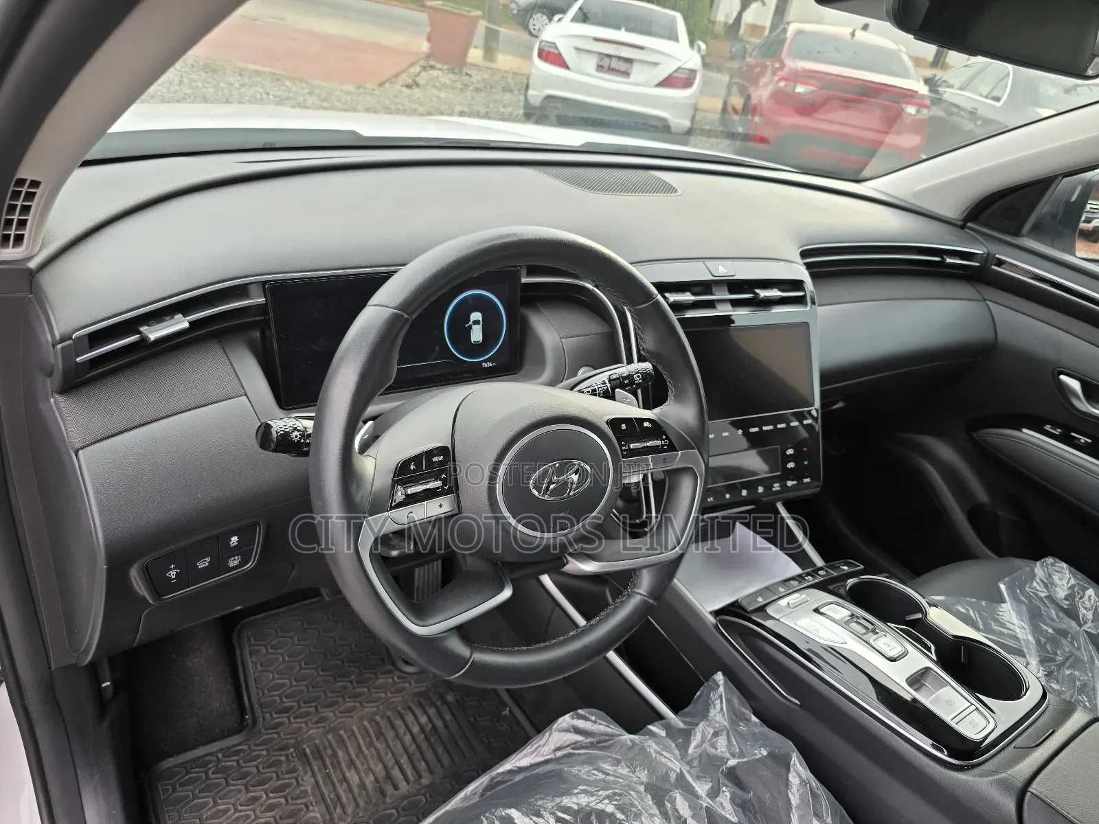 Hyundai Tucson Limited 2024 White