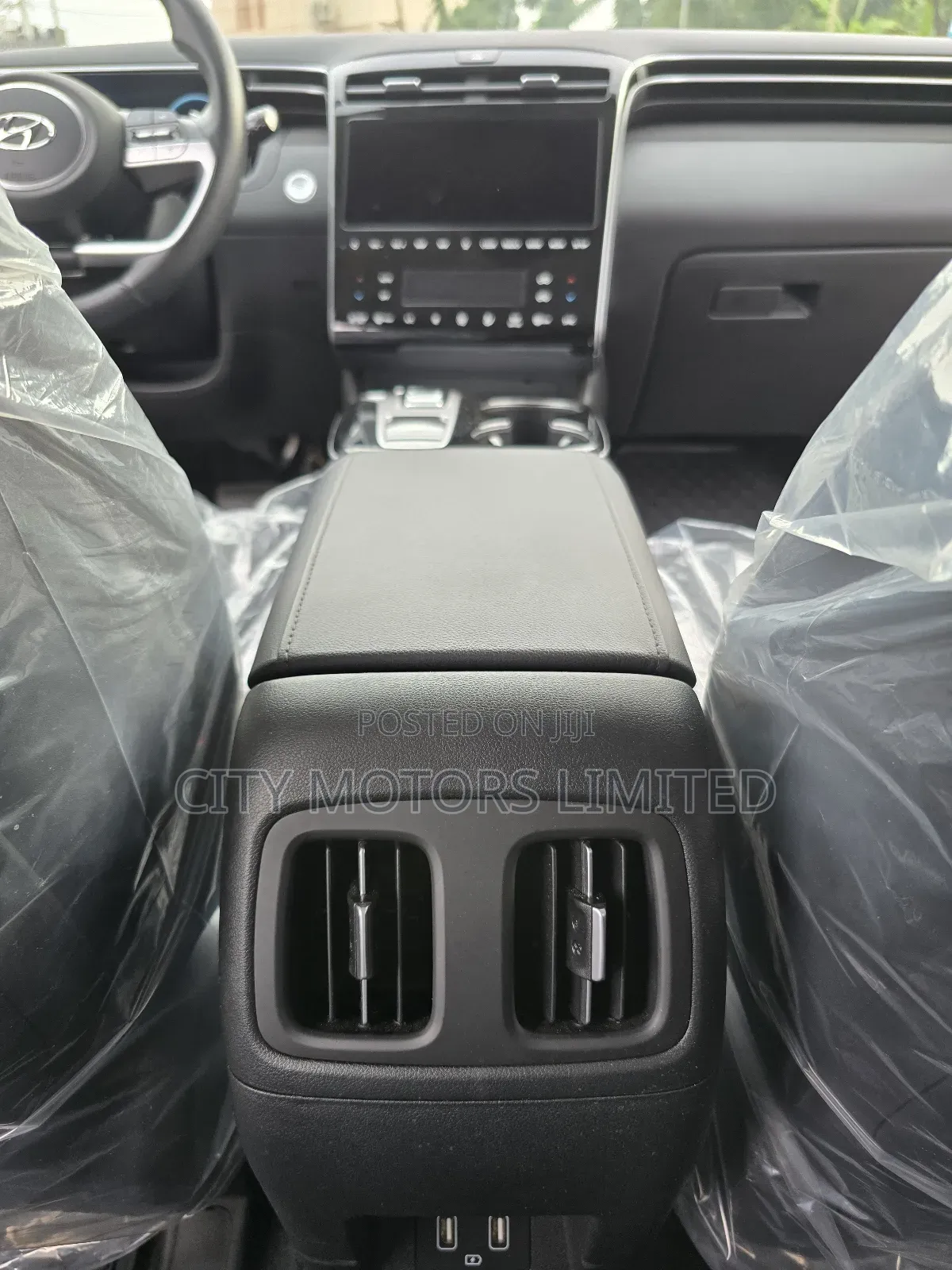 Hyundai Tucson Limited 2024 White