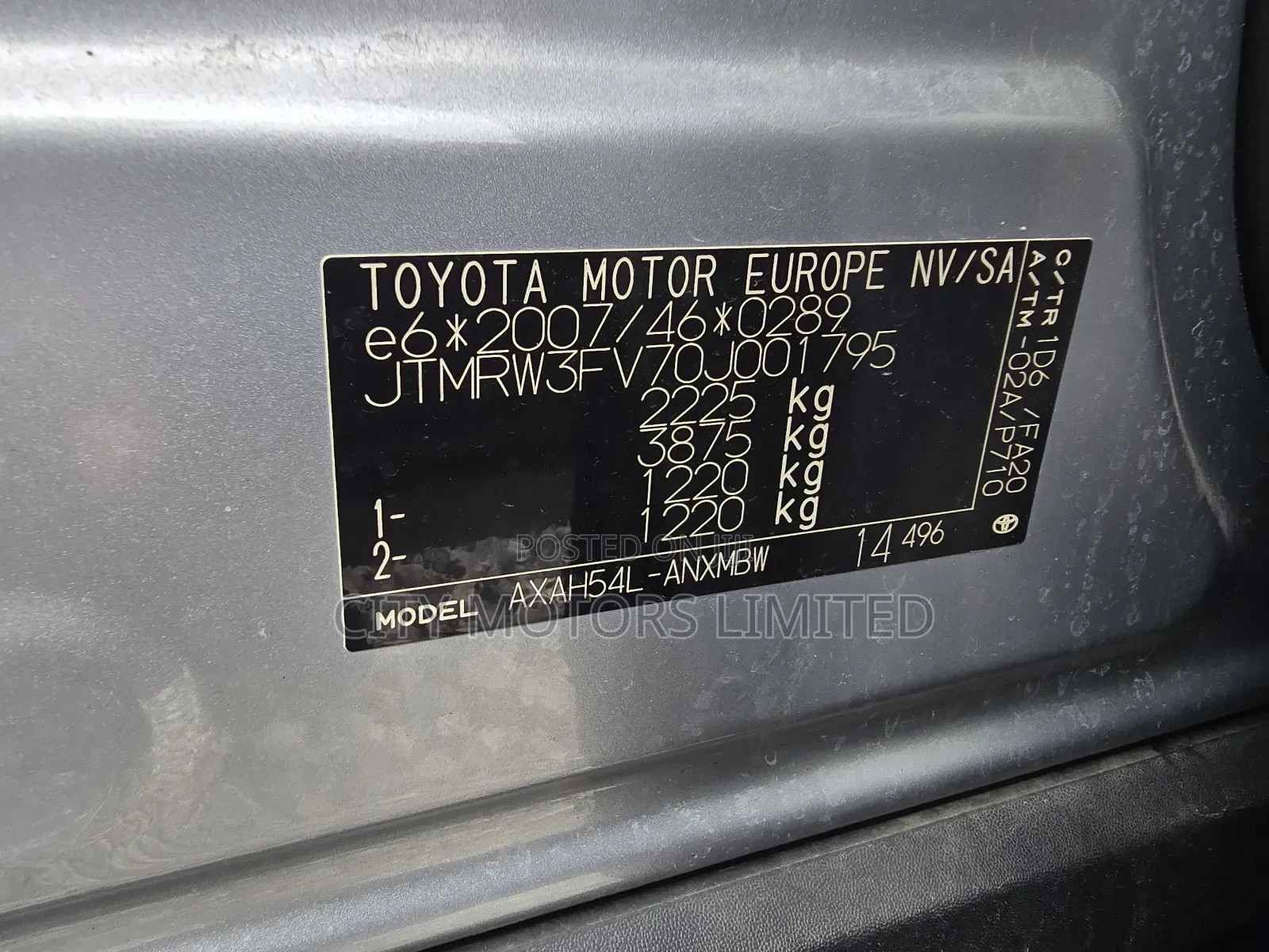 Toyota RAV4 XLE 2021 Gray