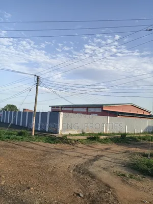 Warehouse for Rent at Dawhenya