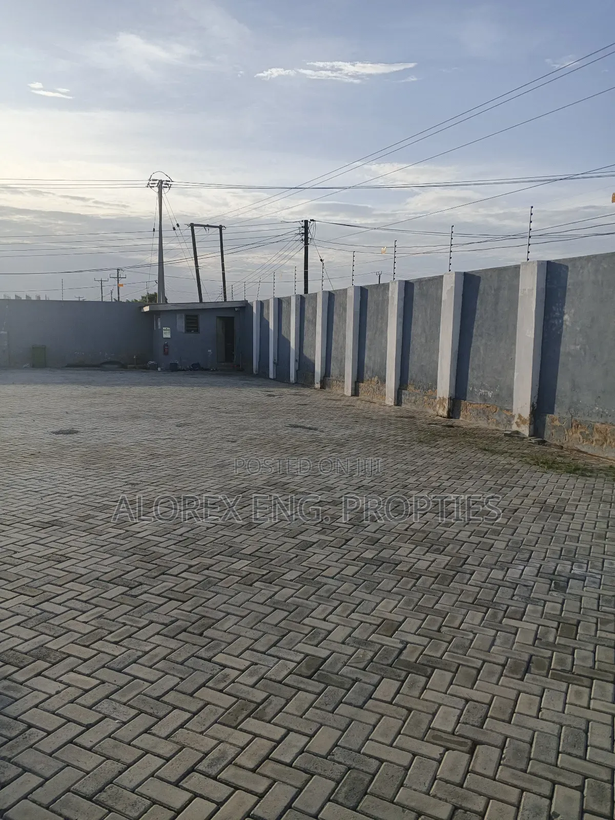 Warehouse for Rent at Dawhenya