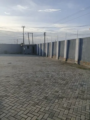 Warehouse for Rent at Dawhenya