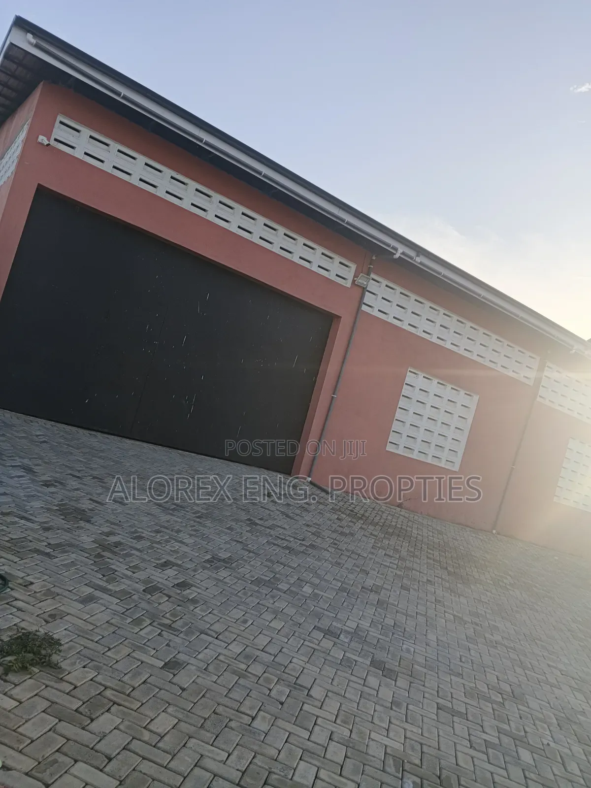 Warehouse for Rent at Dawhenya