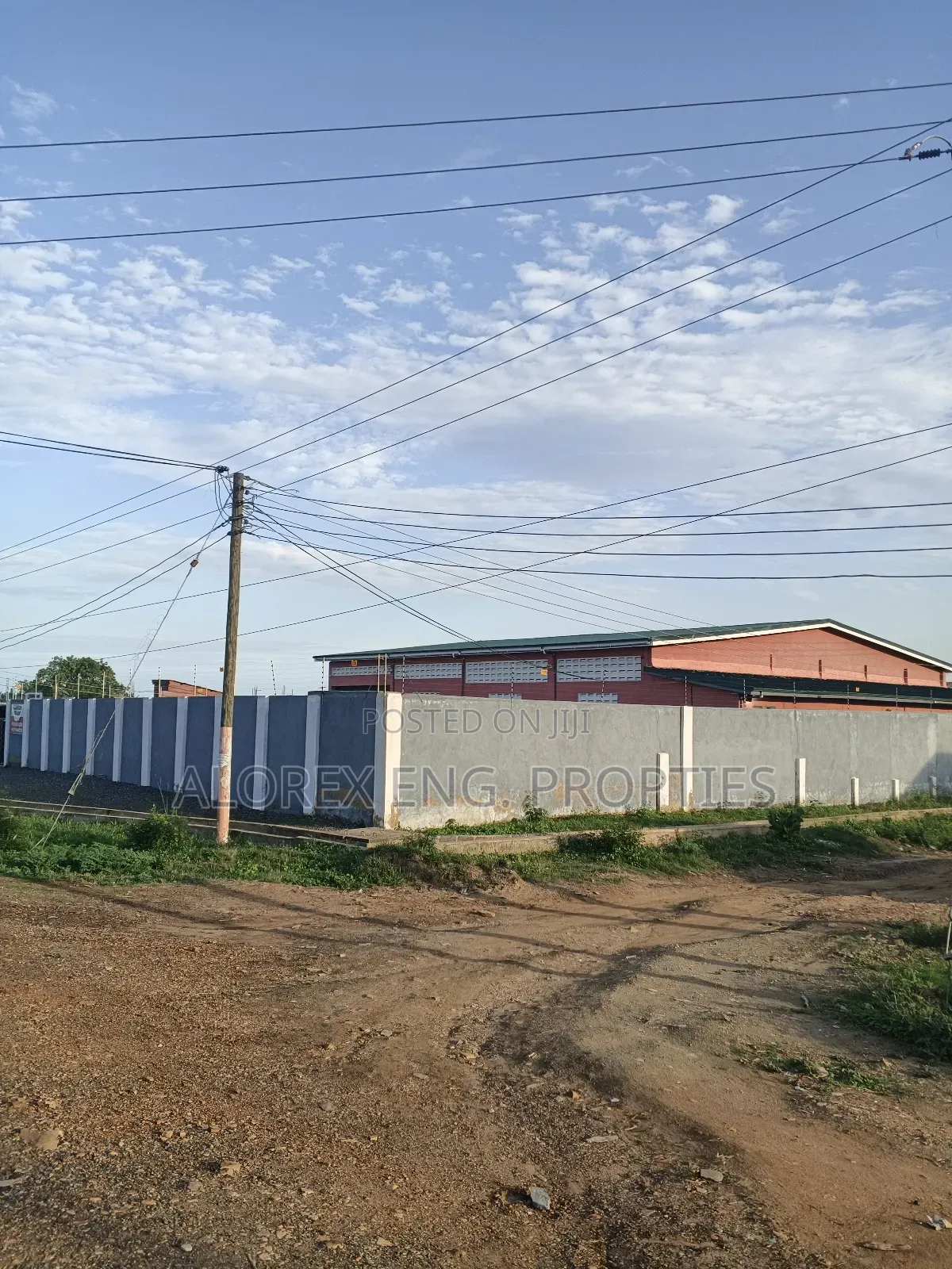 Warehouse for Rent at Dawhenya