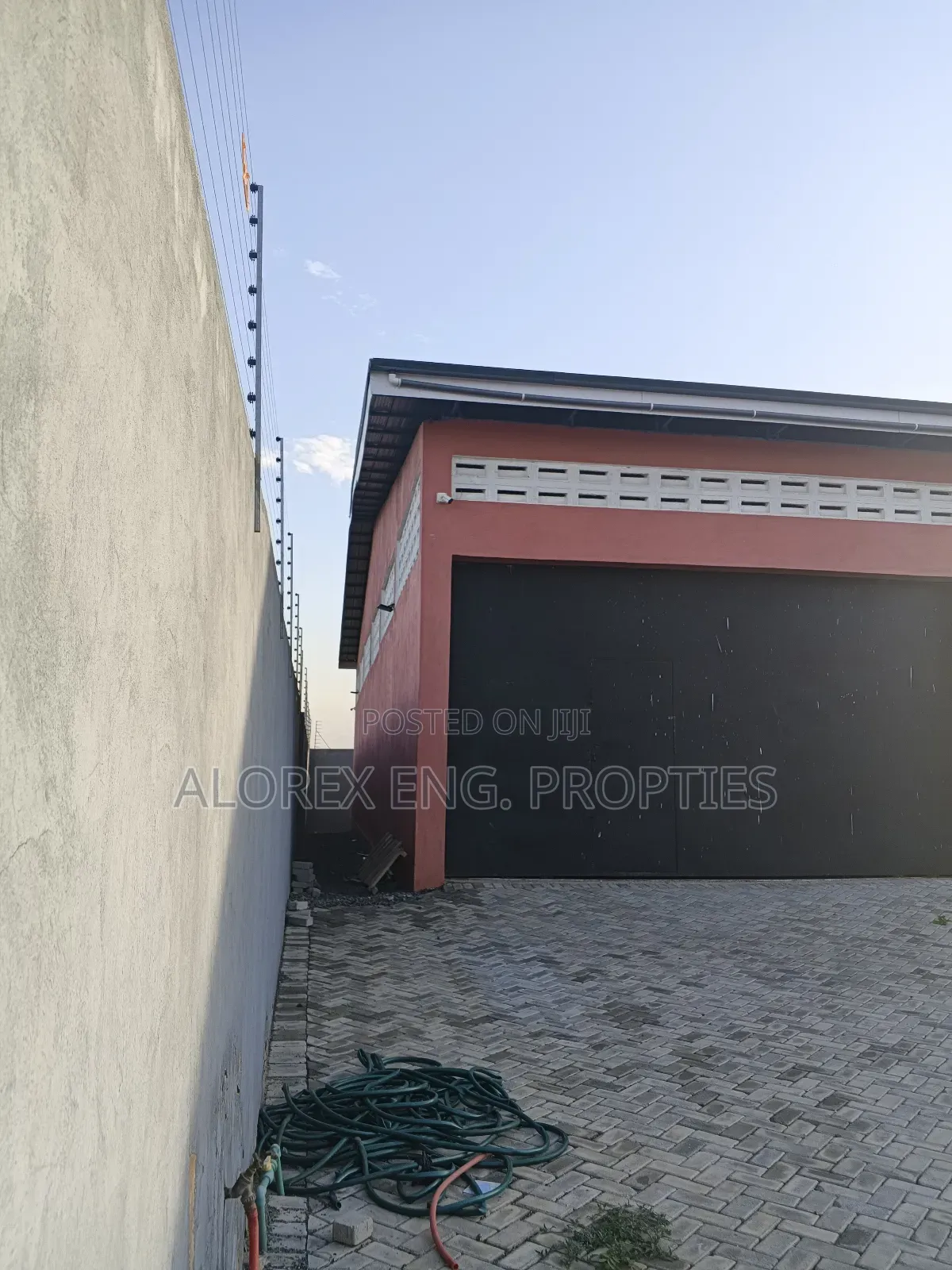 Warehouse for Rent at Dawhenya