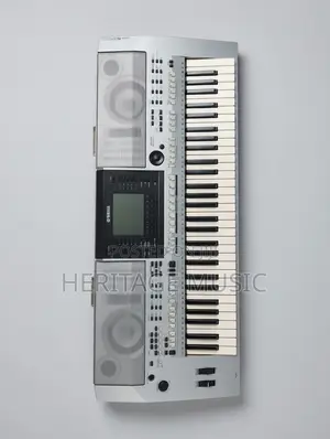 Yamaha S900