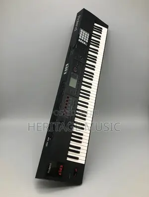 Roland Fa08