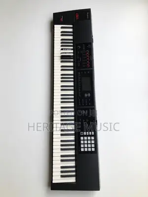 Roland Fa08