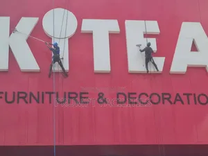 Alucubond and Window Glass Facade Cleaning