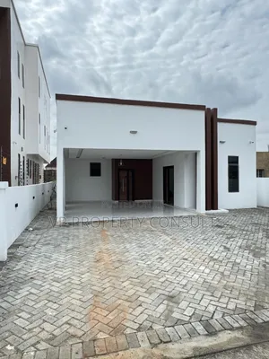 3bdrm House in School Junction for sale