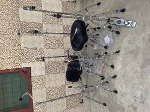 Drum Throne, Cymbals Stands, Hihats Stand