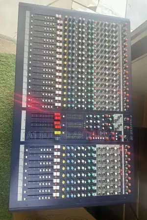 Soundcraft Lx7ii 24 Channels Mixer