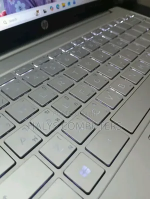 New Laptop HP Envy 13 8GB Intel Core i5 SSD 256GB
