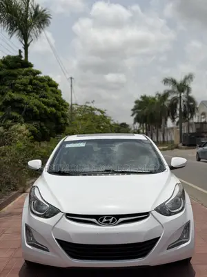 Hyundai Elantra SE 4dr Sedan (1.8L 4cyl 6A) 2015 White