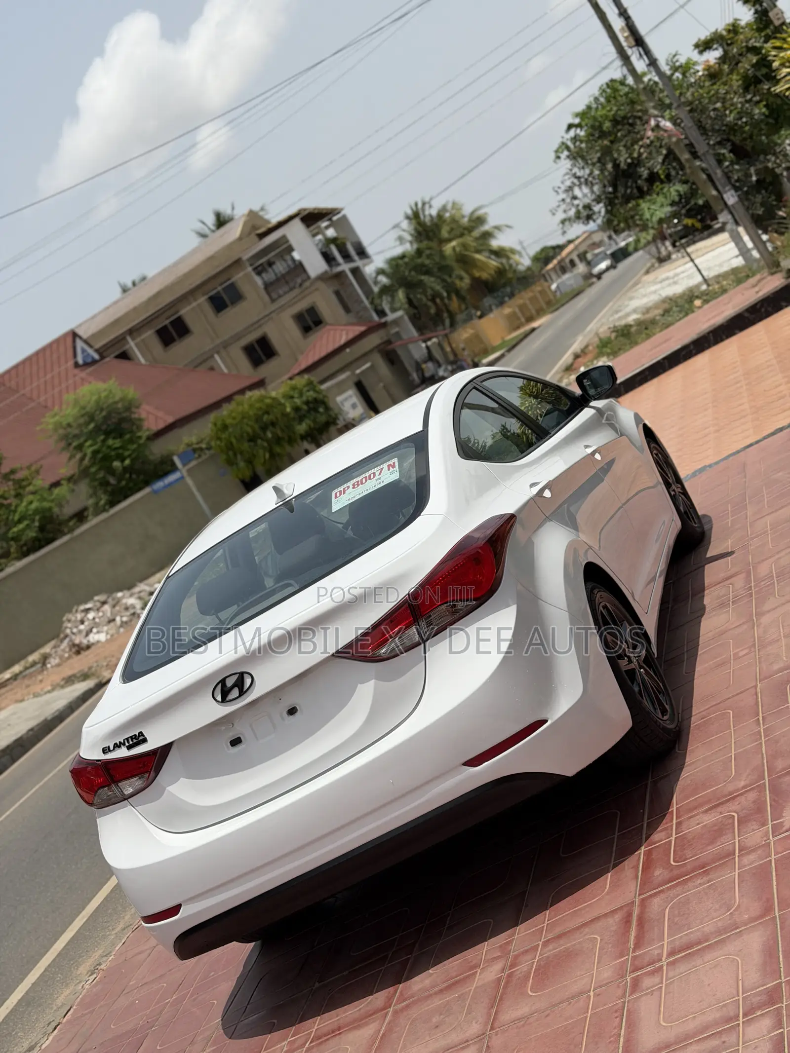 Hyundai Elantra SE 4dr Sedan (1.8L 4cyl 6A) 2015 White