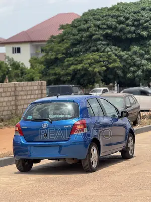 Toyota Yaris SE Hatchback 5dr 2012 Blue