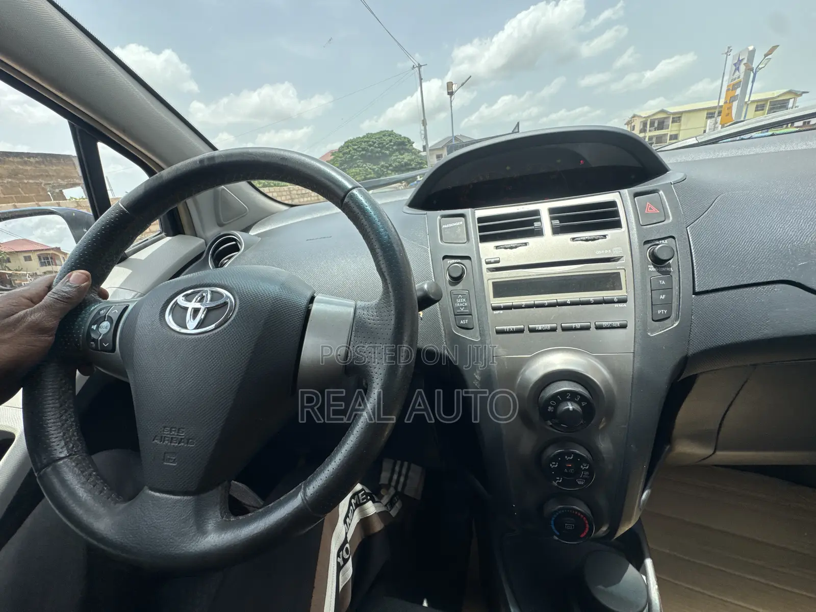 Toyota Yaris SE Hatchback 5dr 2012 Blue
