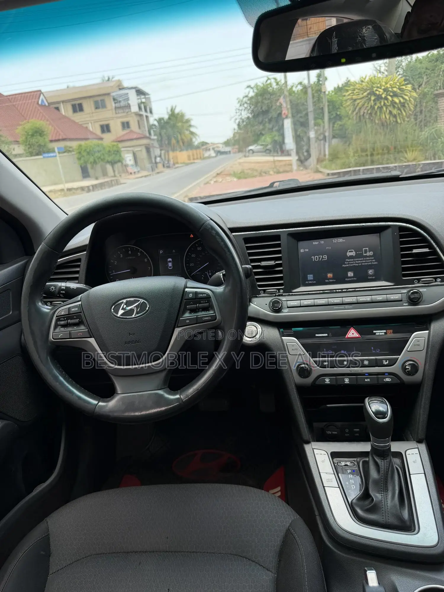 Hyundai Elantra Limited Sedan FWD (2.0L 4cyl 6A) 2017 Blue