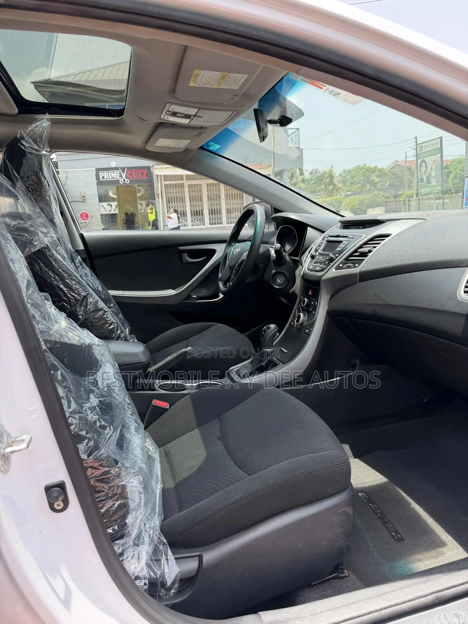 Hyundai Elantra SE 4dr Sedan (1.8L 4cyl 6A) 2015 White