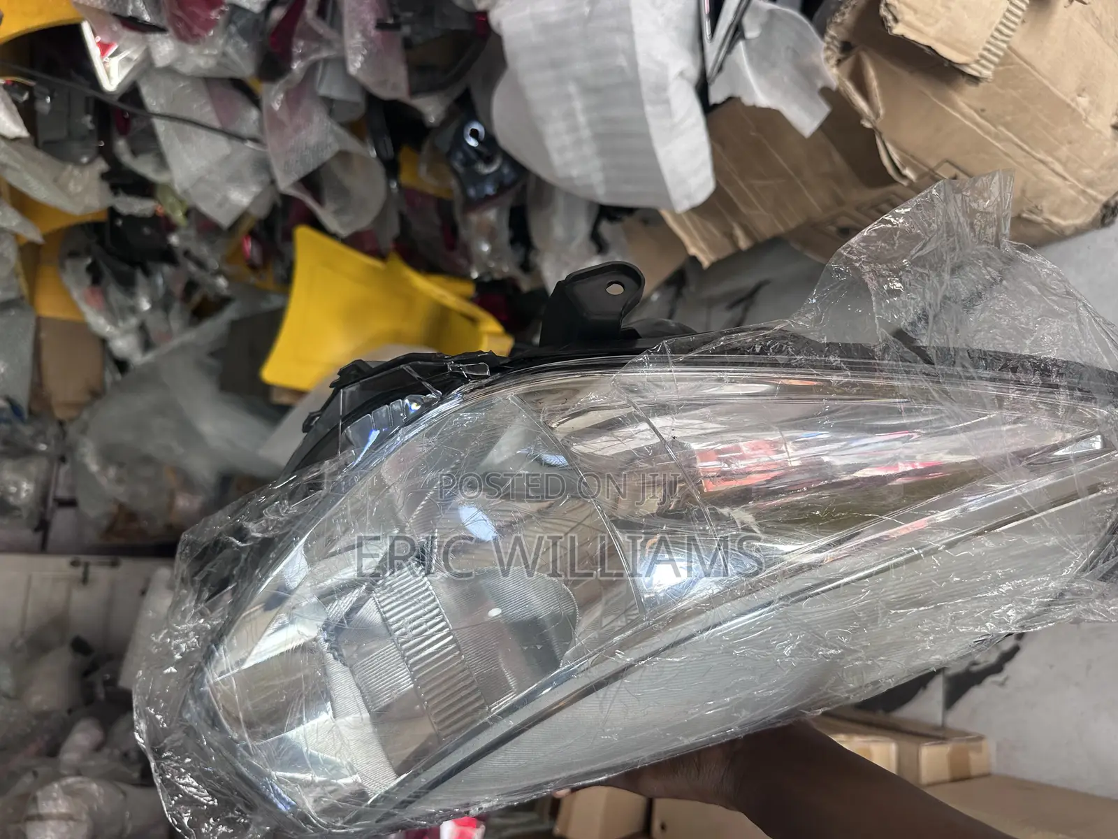 Toyota Vitz 2012 Head Light