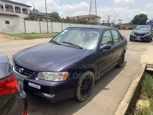 Toyota Corolla 2000 Blue