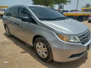 Honda Odyssey 2011 Silver
