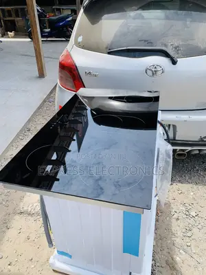 Very Cool Pride All Electric Cooker Built in Midea 5burner