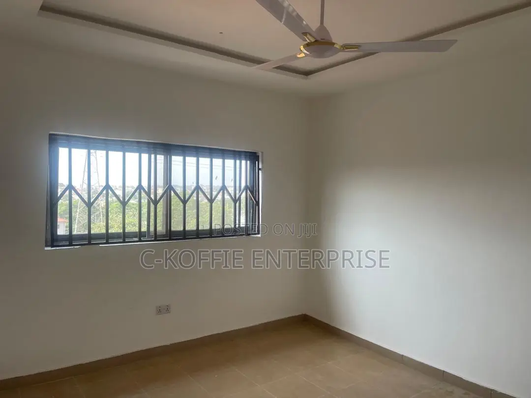 3bdrm Apartment in North Kaneshie for rent
