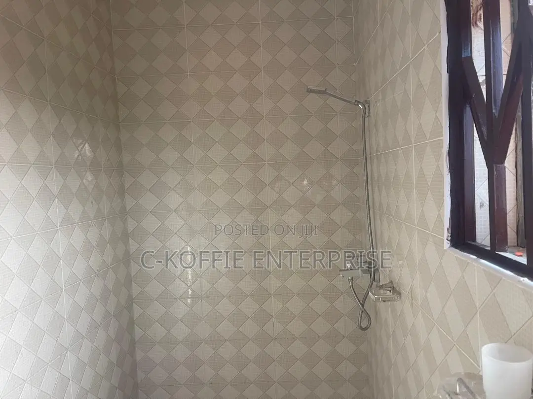 3bdrm Apartment in North Kaneshie for rent