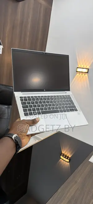 Laptop HP EliteBook 830 G7 16GB Intel Core i5 SSD 256GB