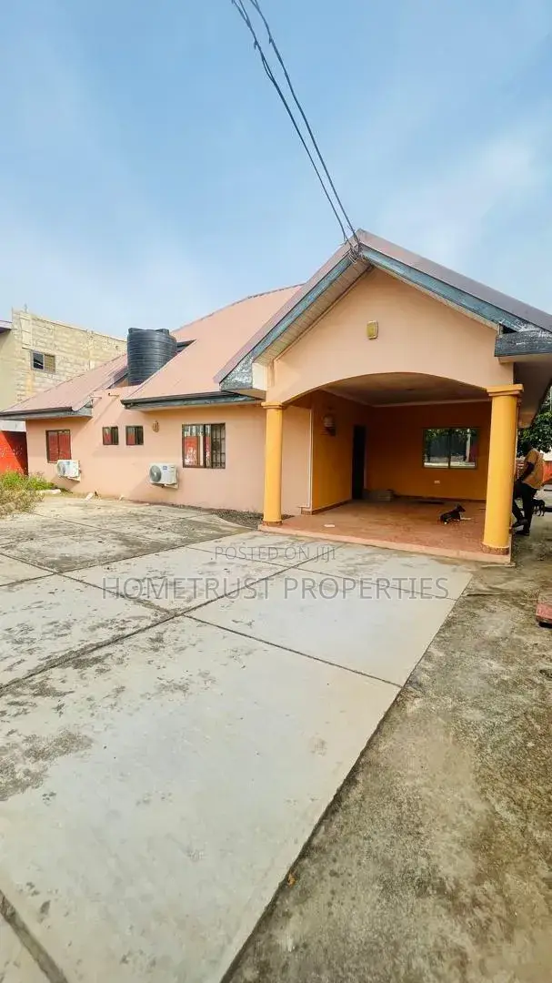 4bdrm House in Amasaman Wachild for sale