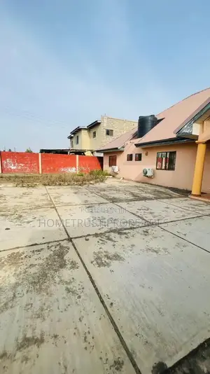 4bdrm House in Amasaman Wachild for sale