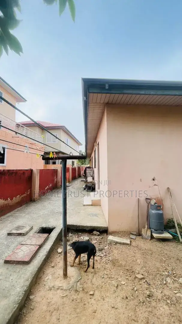 4bdrm House in Amasaman Wachild for sale