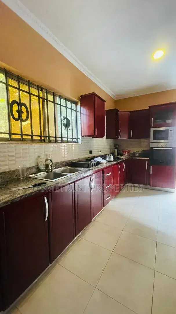 4bdrm House in Amasaman Wachild for sale