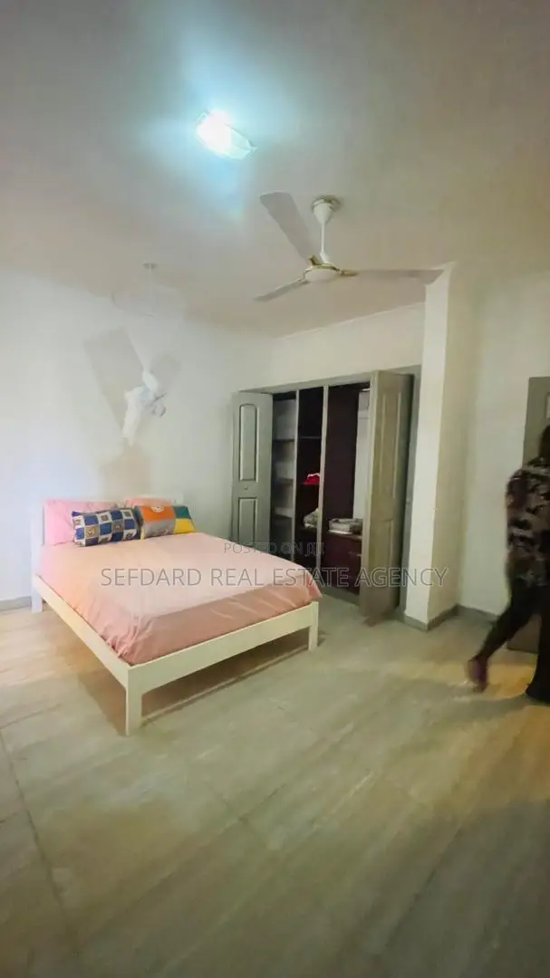 4bdrm House in Sefdard Properties, Amasaman for sale